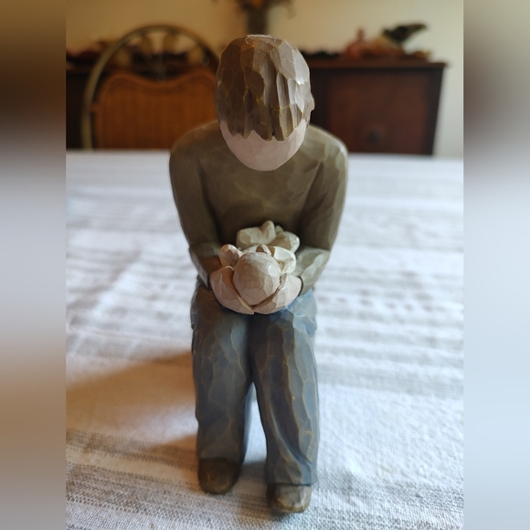 Willow Tree New Dad Figurine - Picture 2 of 5